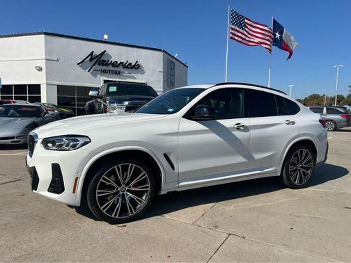 2022 BMW X4 M40i
