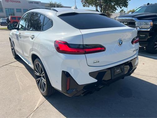 2022 BMW X4 M40i