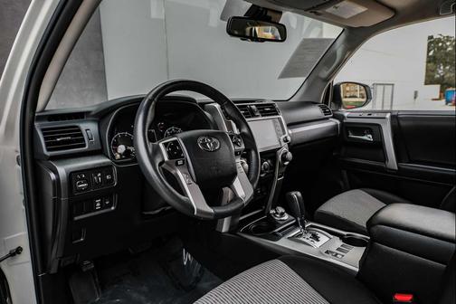 2022 Toyota 4Runner SR5