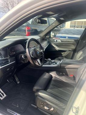 2021 BMW X7 M50i