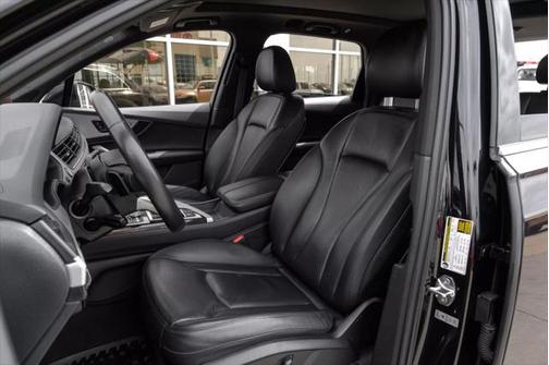 2019 Audi Q7 45 Premium Plus