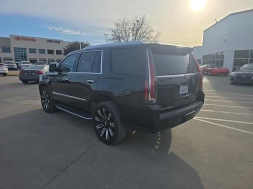 2019 Cadillac Escalade Luxury