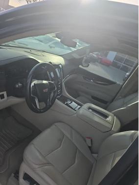 2019 Cadillac Escalade Luxury