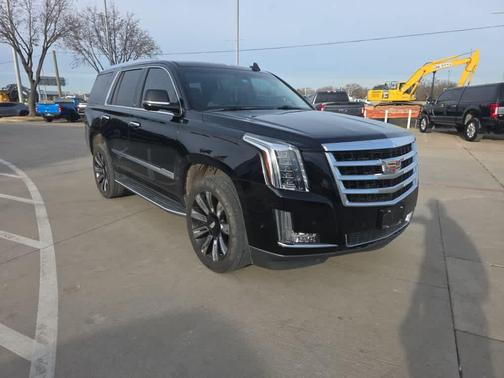 2019 Cadillac Escalade Luxury