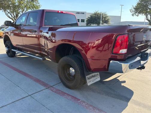 Delmonico Red Pearlcoat 2016 RAM 3500 Tradesman