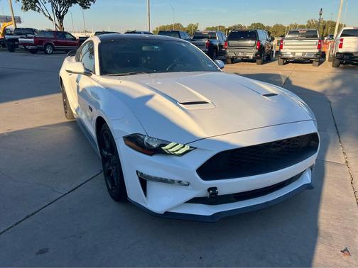 2020 Ford Mustang EcoBoost Premium