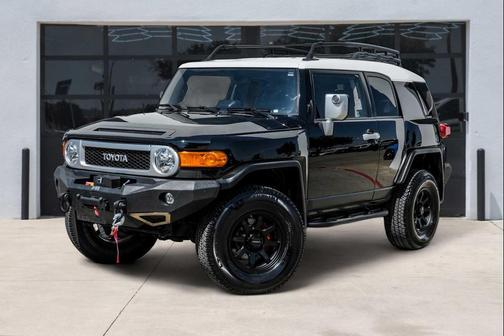 2014 Toyota FJ Cruiser Base