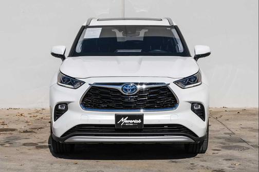 2021 Toyota Highlander Hybrid Platinum