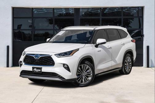 2021 Toyota Highlander Hybrid Platinum