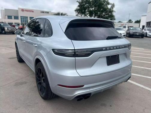 2019 Porsche Cayenne S