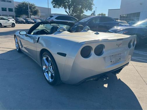 2005 Chevrolet Corvette Base