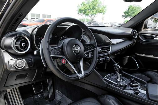 2019 Alfa Romeo Giulia Ti Sport Carbon