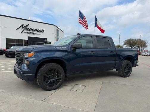 2023 Chevrolet Silverado 1500 Custom