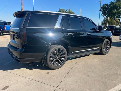 2022 Cadillac Escalade Premium Luxury