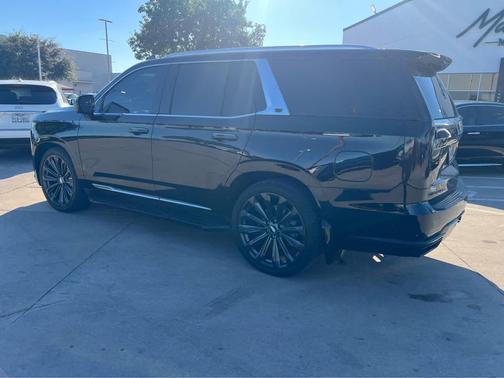 2022 Cadillac Escalade Premium Luxury