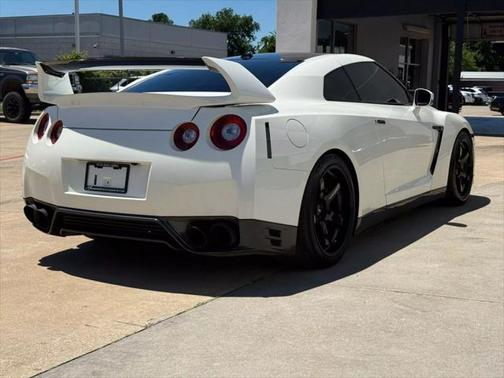 2015 Nissan GT-R Premium