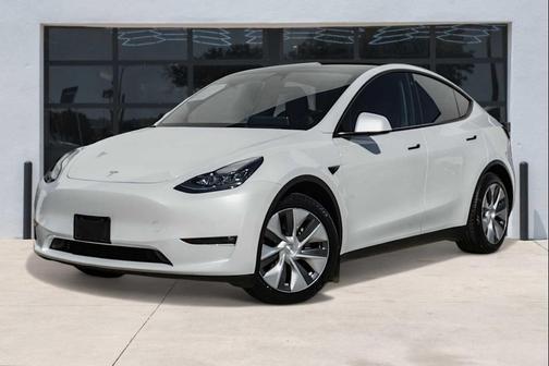 2022 Tesla Model Y Long Range Dual Motor All-Wheel Drive