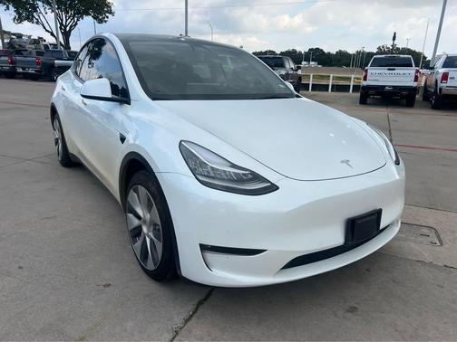 2022 Tesla Model Y Long Range Dual Motor All-Wheel Drive