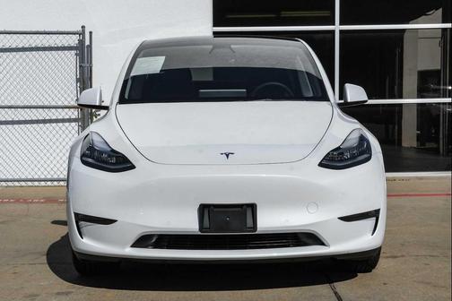 2022 Tesla Model Y Long Range Dual Motor All-Wheel Drive