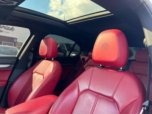 2020 Alfa Romeo Stelvio Sport