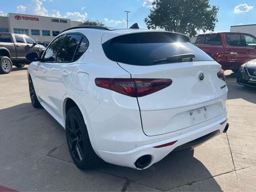 2020 Alfa Romeo Stelvio Sport