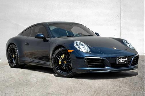 2017 Porsche 911 Carrera