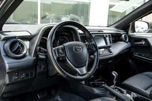 2016 Toyota RAV4 SE