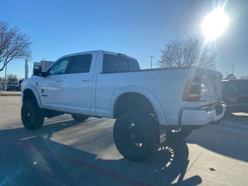 2024 RAM 3500 Laramie Crew Cab 4x4 6'4' Box