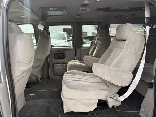 Pure Silver Metallic 2012 GMC Savana 1500 Upfitter