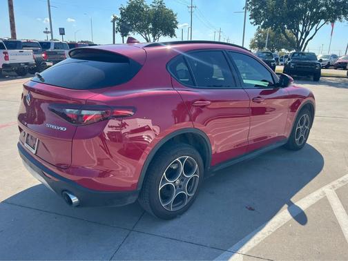 2018 Alfa Romeo Stelvio Sport