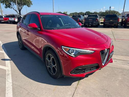 2018 Alfa Romeo Stelvio Sport