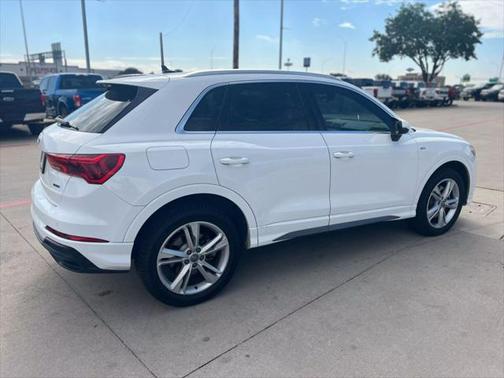 2020 Audi Q3 45 S line Premium