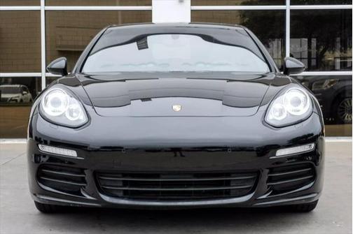 2014 Porsche Panamera 4