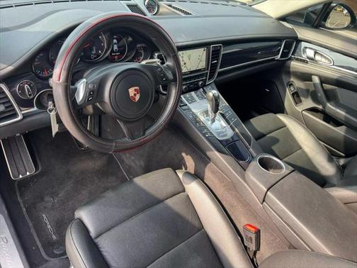 2014 Porsche Panamera 4
