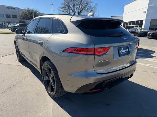 2018 Jaguar F-PACE S