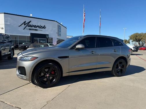 2018 Jaguar F-PACE S