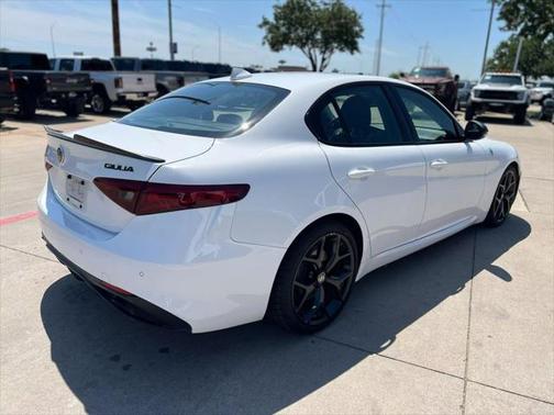 2019 Alfa Romeo Giulia Sport