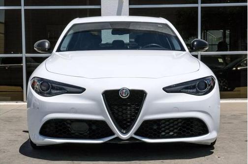 2019 Alfa Romeo Giulia Sport