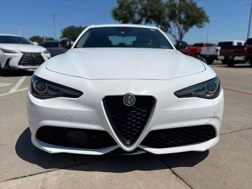 2019 Alfa Romeo Giulia Sport