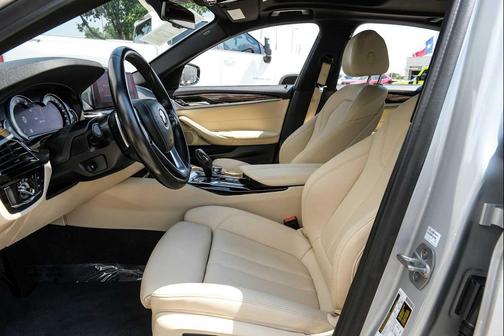 2019 BMW 530e iPerformance