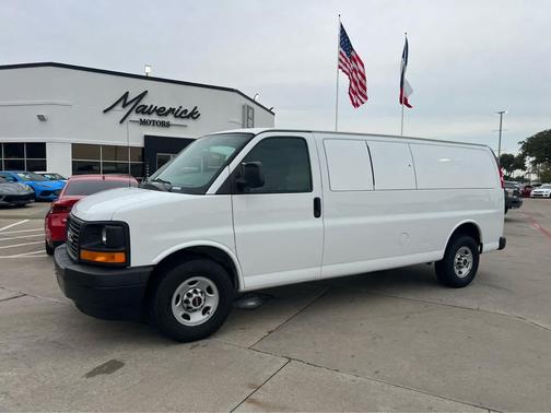 2017 GMC Savana 3500 LS