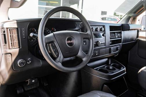 2017 GMC Savana 3500 LS