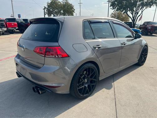 2016 Volkswagen Golf R 2.0T DSG