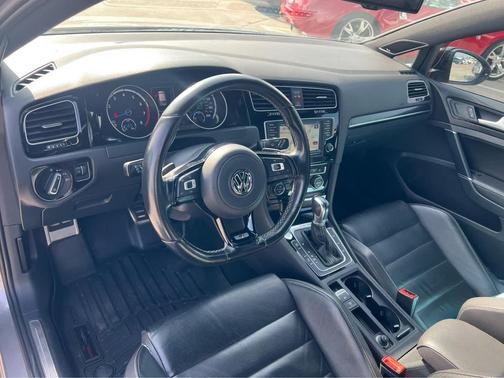 2016 Volkswagen Golf R 2.0T DSG