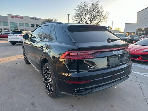 2020 Audi Q8 55 Premium