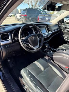 2018 Toyota Highlander SE