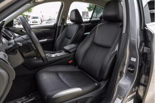 2017 INFINITI Q50 Base
