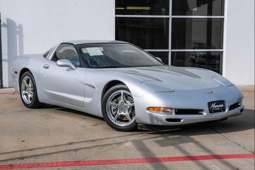 2000 Chevrolet Corvette Base
