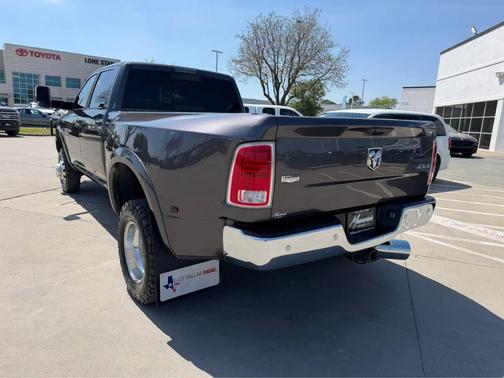 Granite Crystal Metallic Clearcoat 2016 RAM 3500 Laramie
