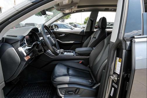 2020 Audi Q8 55 Premium Plus